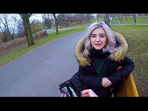 ❤️ يبتلع نائب الرئيس الغريب الساخن من أجل المال - اللسان في الحديقة بواسطة Eva Elfie ❌❤